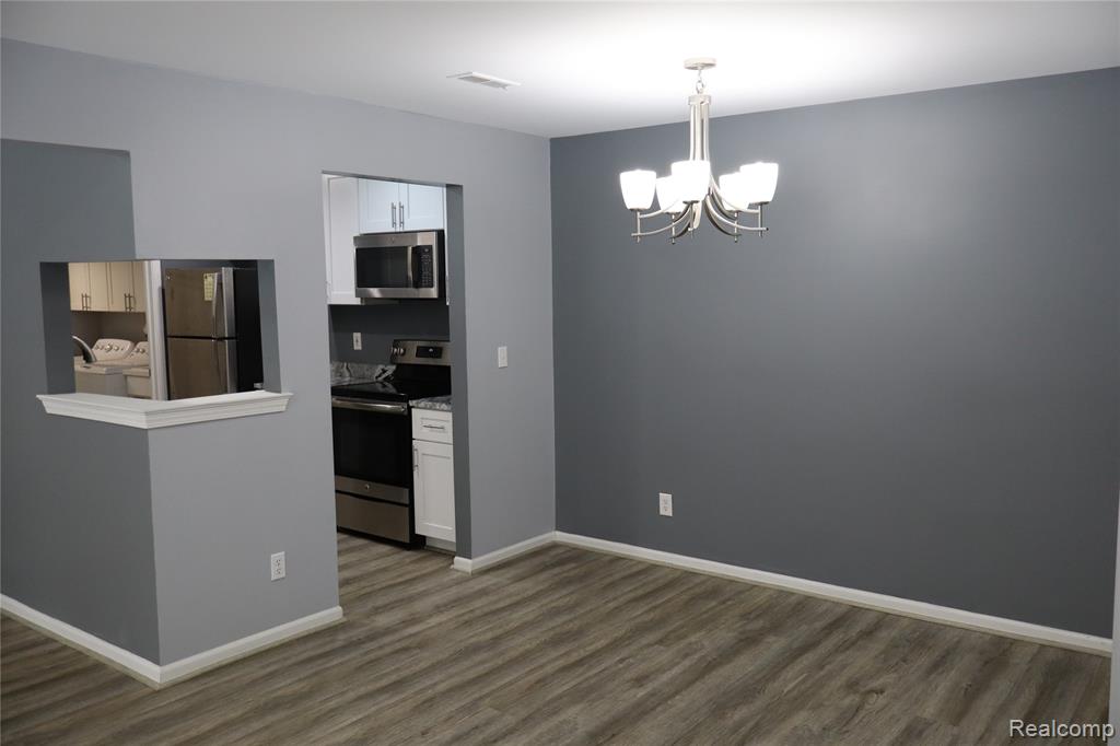 44843 MARIGOLD Drive, Sterling Heights, MI 48314 — Photo 6