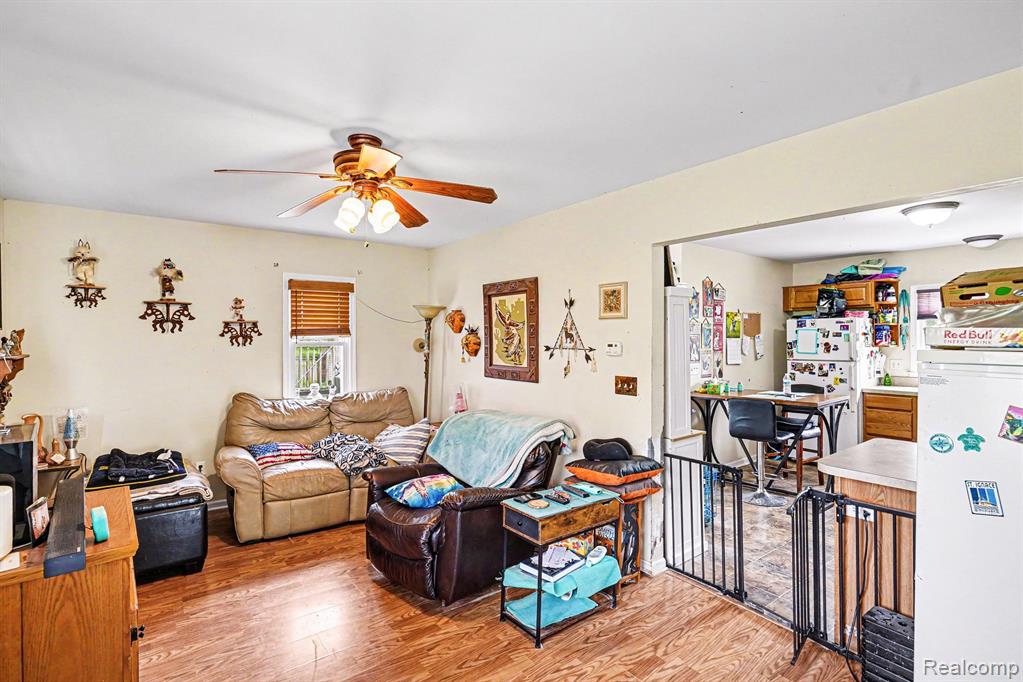 324 George Street, Flushing, MI 48433 — Photo 5