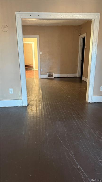 17833 Binder Street, Hamtramck, MI 48212 — Photo 2