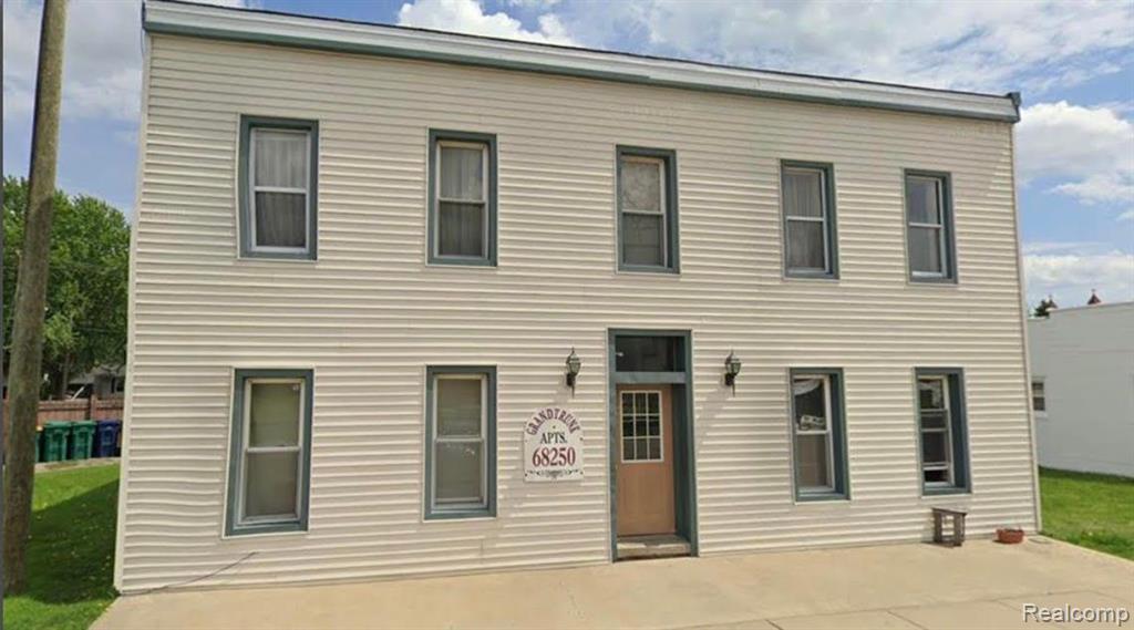68250 UNIT 3 GRAND TRUNK Avenue, Richmond, MI 48062 — front exterior