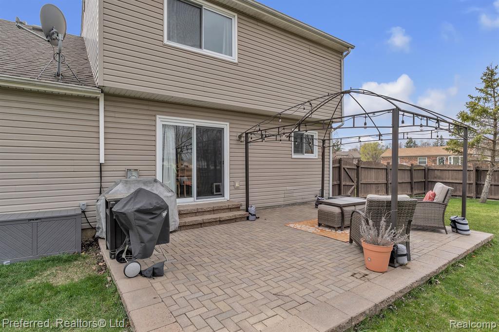 48932 CELESTE Street, Chesterfield, MI — Photo 46