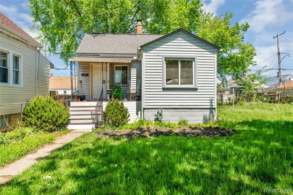 3875 Sobieski Street, Hamtramck, MI 48212 — Photo 2