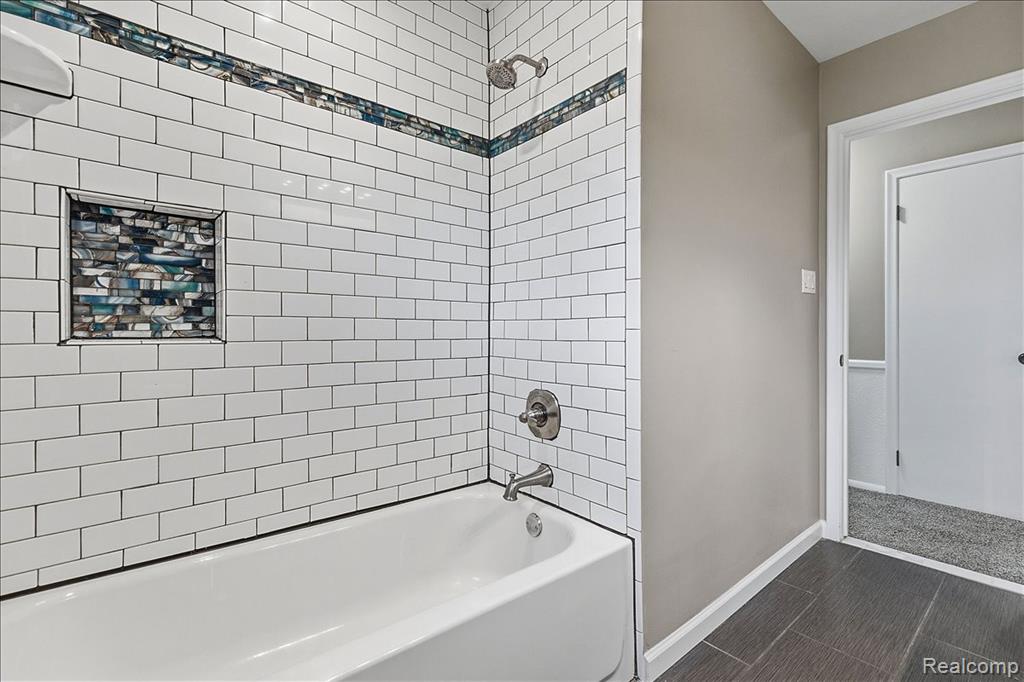 2160 Phillips Road, Auburn Hills, MI 48326 — Photo 15