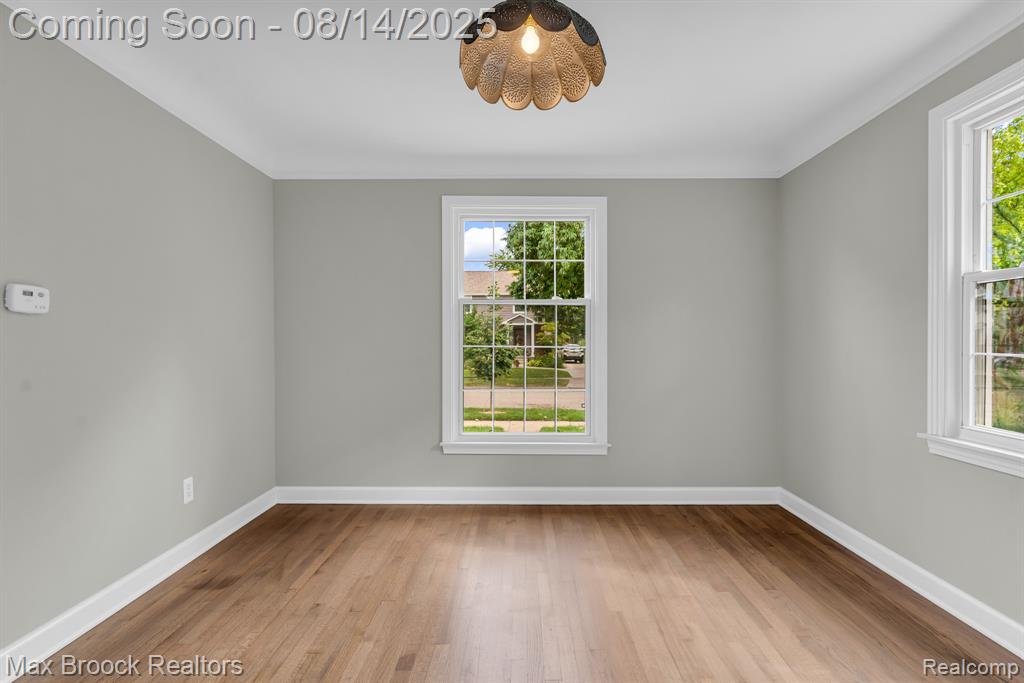 10725 Talbot Avenue, Huntington Woods, MI — Photo 11