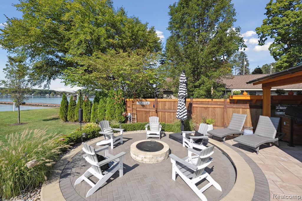 600 Black Oaks Trail, Howell, MI 48843 — Photo 45