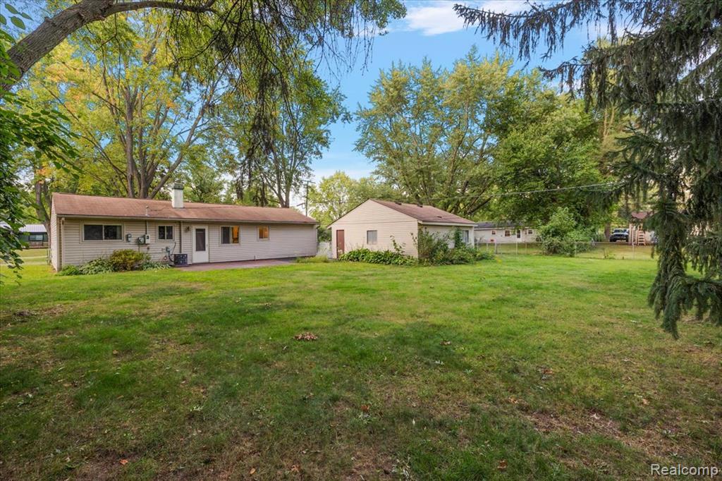 4535 Pinedale Avenue, Clarkston, MI — Photo 4