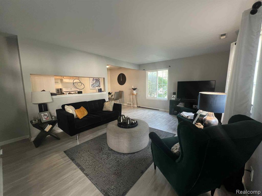 38066 Sherwood Street, Westland, MI — Photo 2