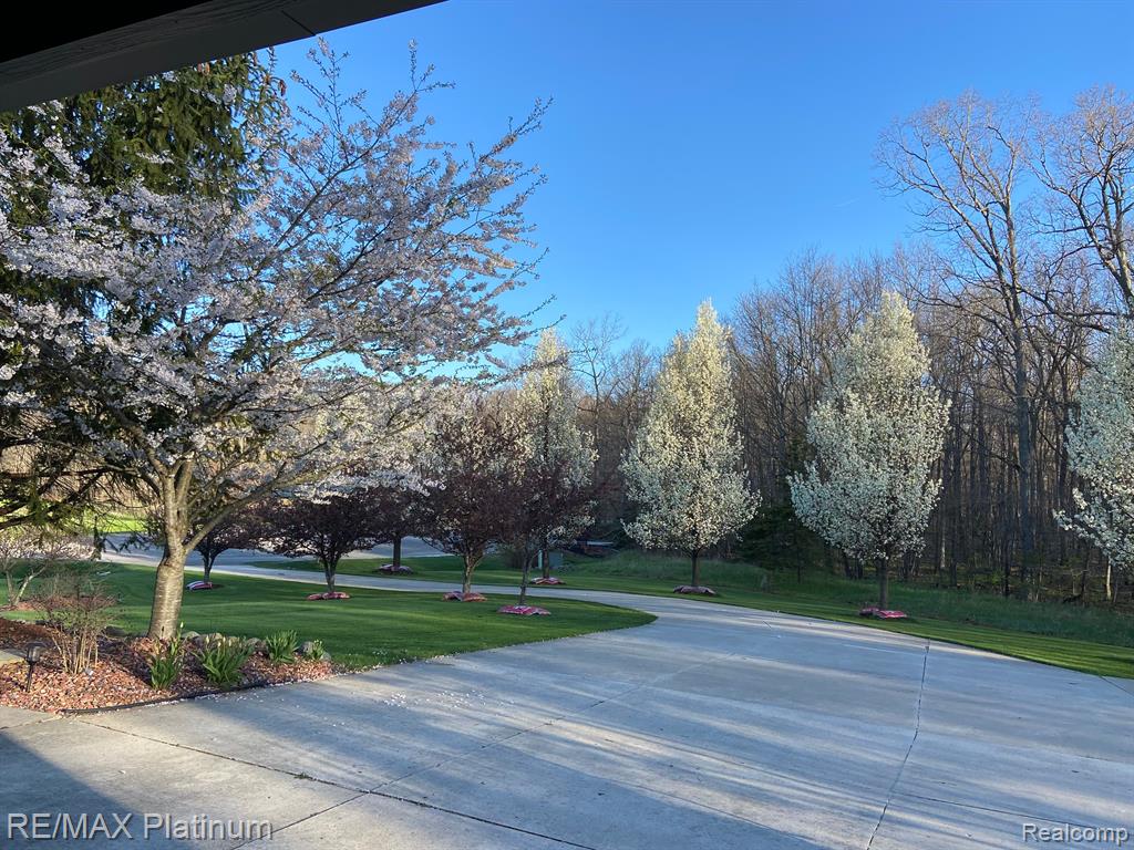 7186 GRANGER DRIVE, Howell, MI 48855 — Photo 43