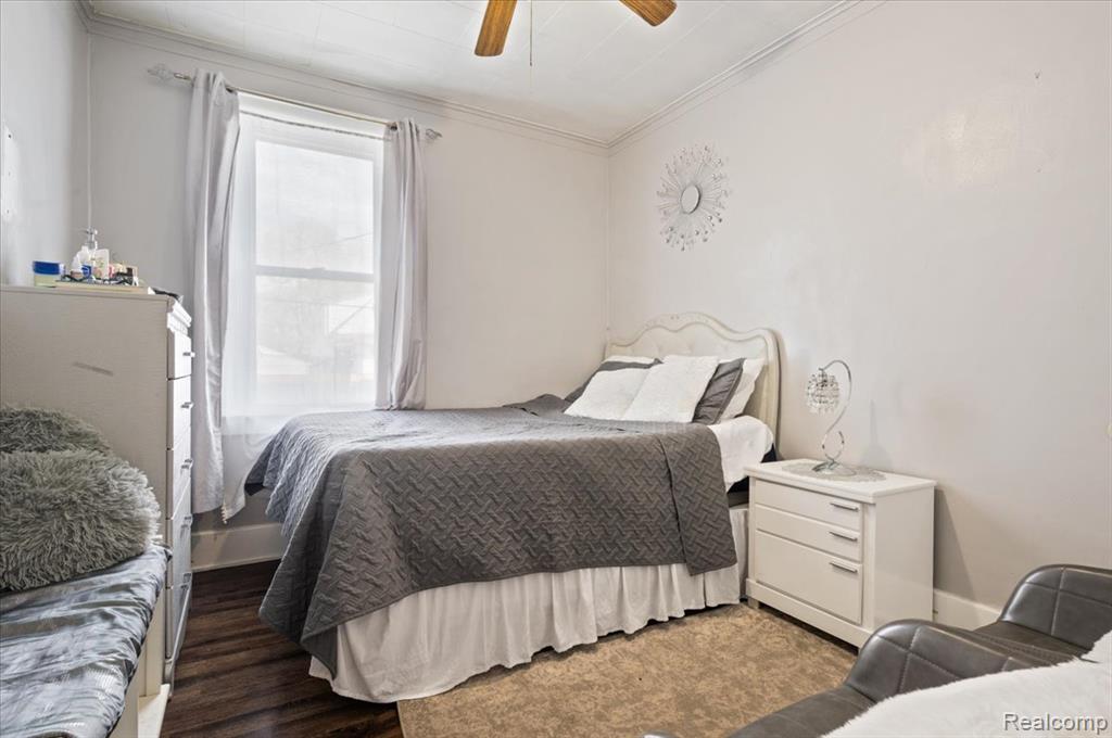 5039 Fredro Street, Hamtramck, MI 48212 — Photo 11