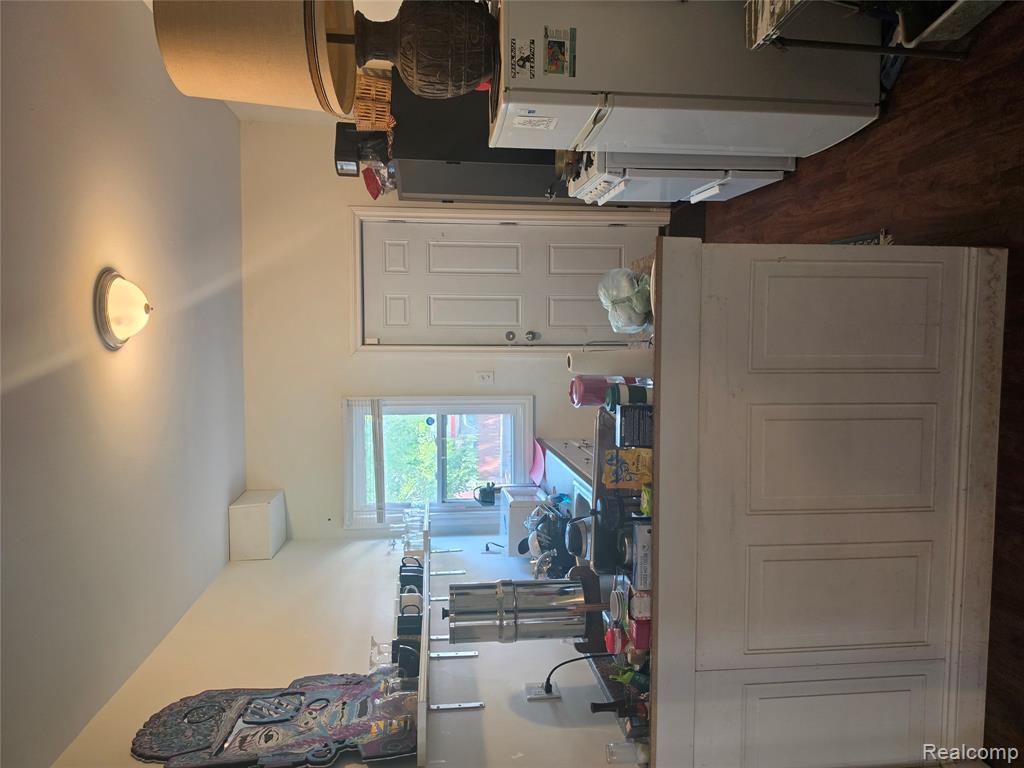 80 Clairmount Street, Detroit, MI 48202 — Photo 9