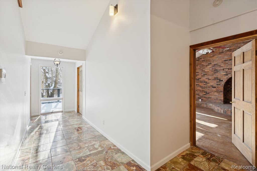 2807 Faussett Road, Howell, MI 48855 — Photo 40