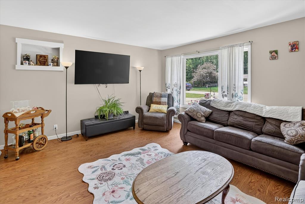1027 Valley Drive, Caro, MI 48723 — Photo 5