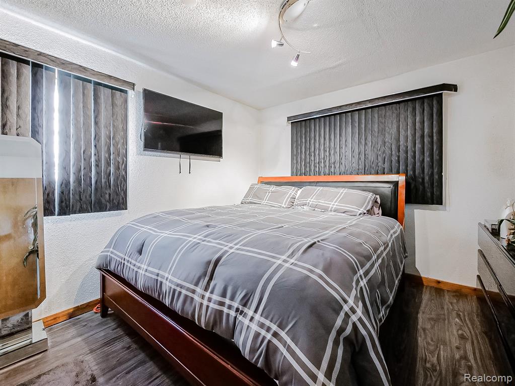 19303 Fenmore Street, Detroit, MI 48235 — Photo 14