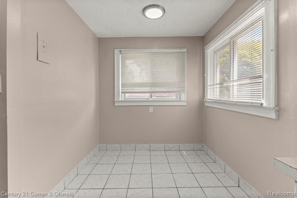 7026 Steadman Street, Dearborn, MI 48126 — Photo 17