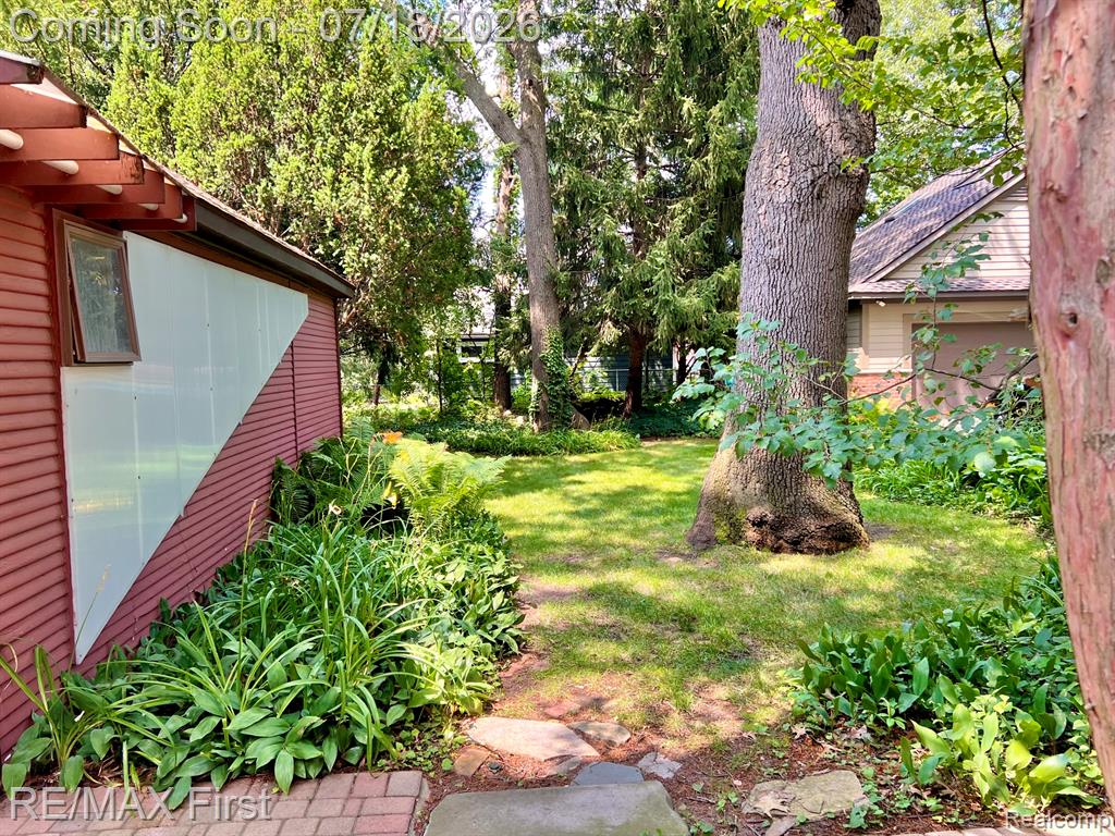 774 W Oakridge Street, Ferndale, MI 48220 — Photo 48