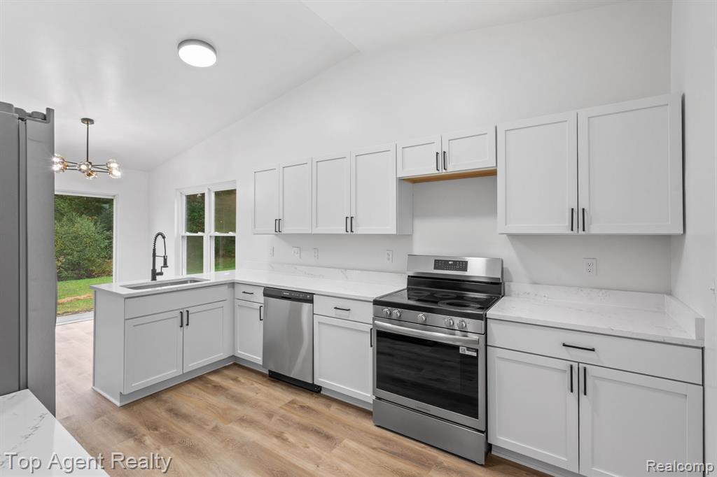 42773 Maude Court, Van Buren, MI 48111 — Photo 4