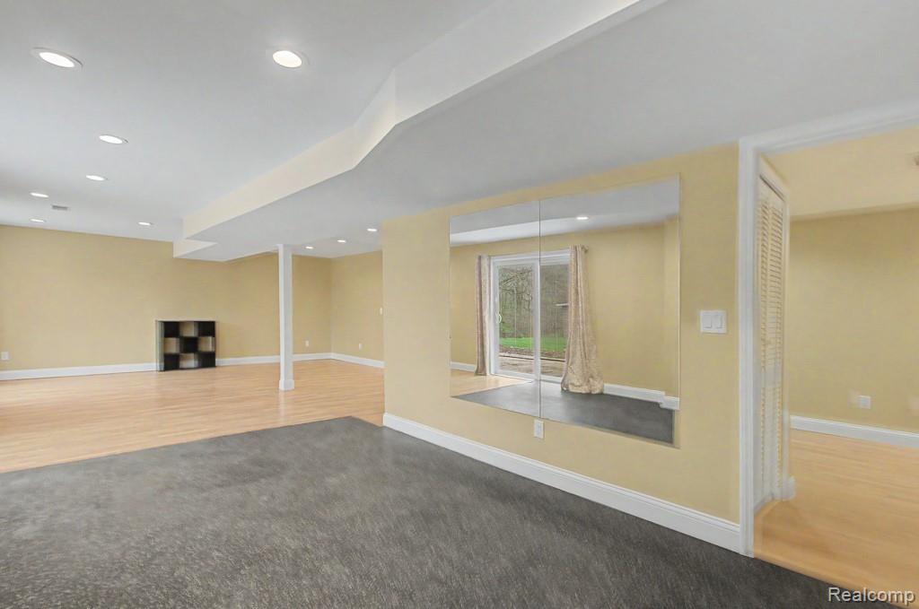 1160 S Garner Road, Milford, MI 48380 — Photo 33