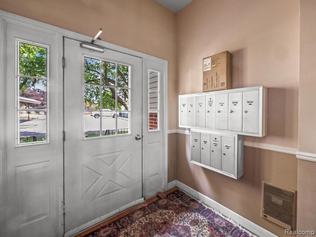 490 BALDWIN Avenue, Rochester, MI 48307 — Photo 6
