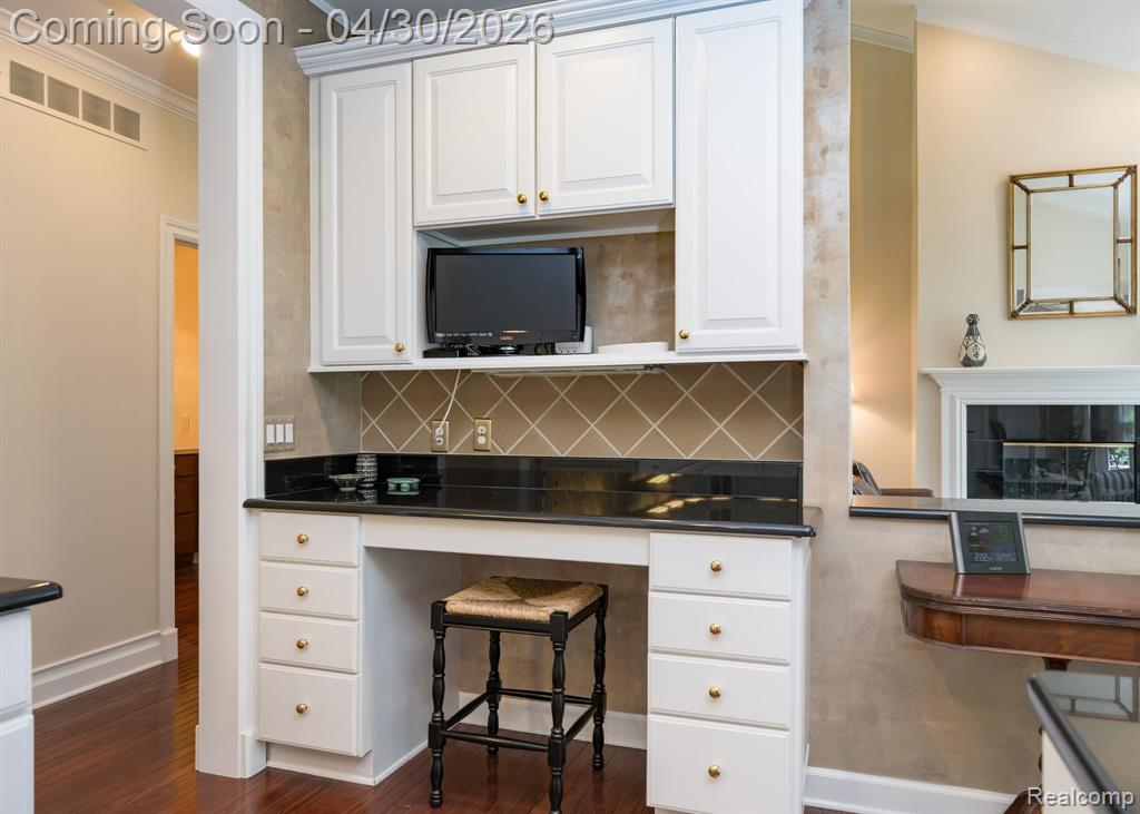 16612 Brooklane Boulevard, Northville, MI 48168 — Photo 18