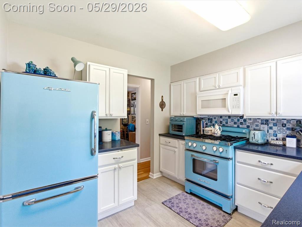 651 Carolina Avenue, Marysville, MI 48040 — Photo 14