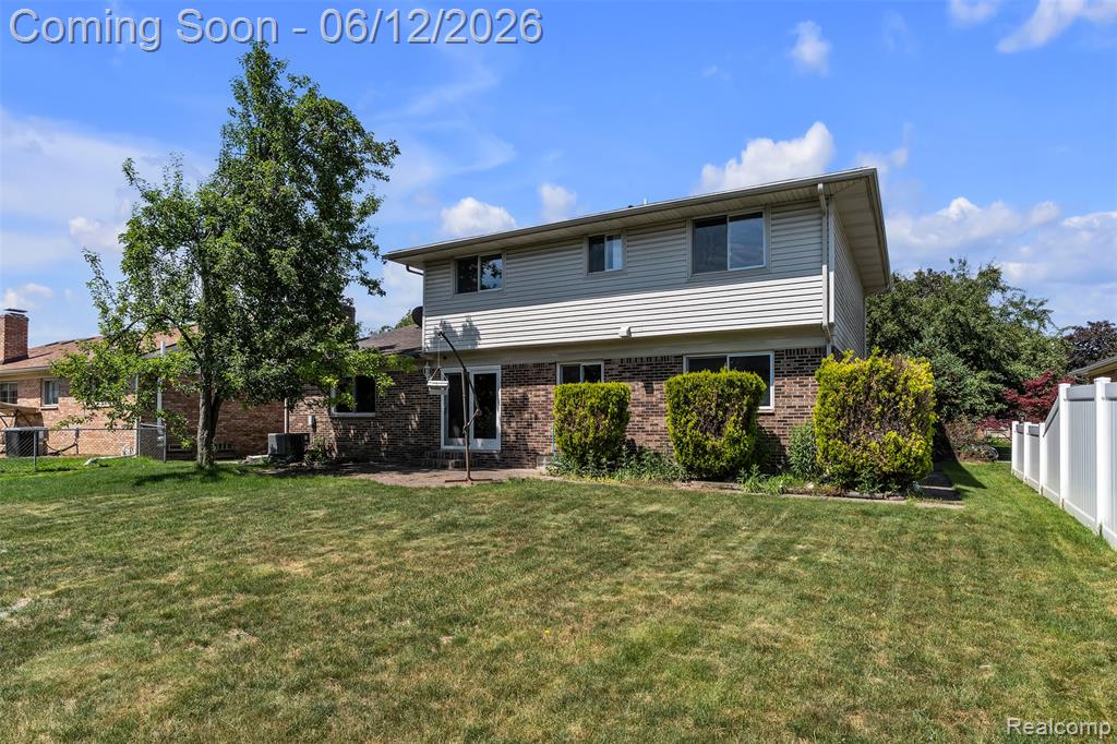 7000 Woonsocket Street, Canton, MI 48187 — Photo 58