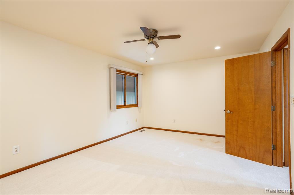 4421 PINEHURST Drive, West Bloomfield, MI — Photo 35