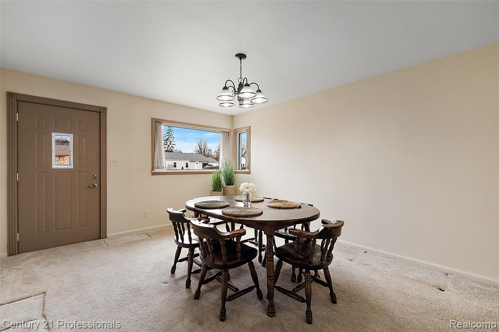 4155 Kempf Street, Waterford, MI 48329 — Photo 13