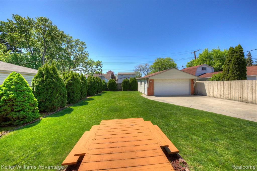 6249 DEERING Street, Garden City, MI — Photo 54
