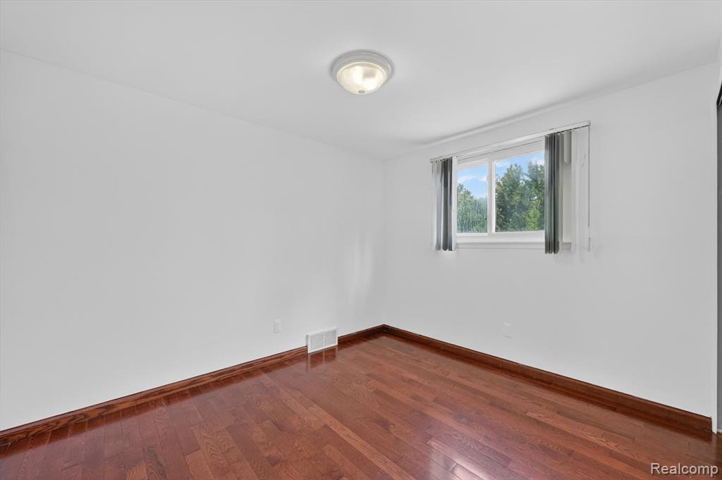 8452 Doncaster, Sterling Heights, MI 48312 — Photo 28