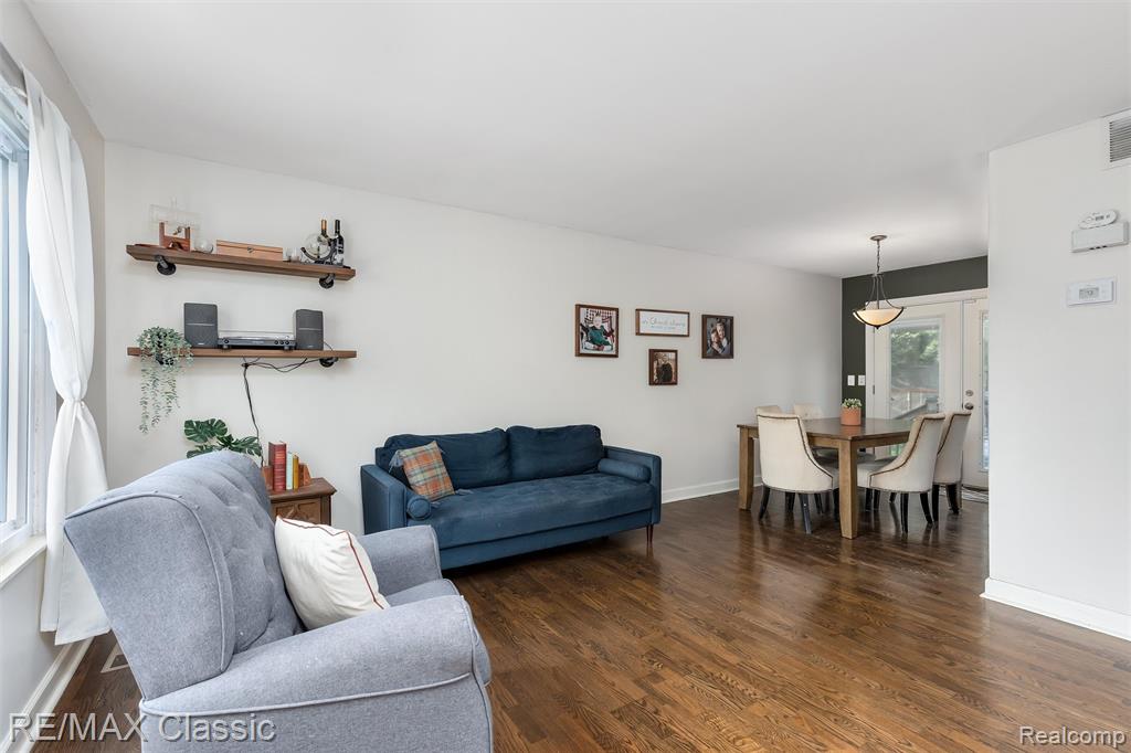 5025 S Pine Knob Trail, Clarkston, MI — Photo 11