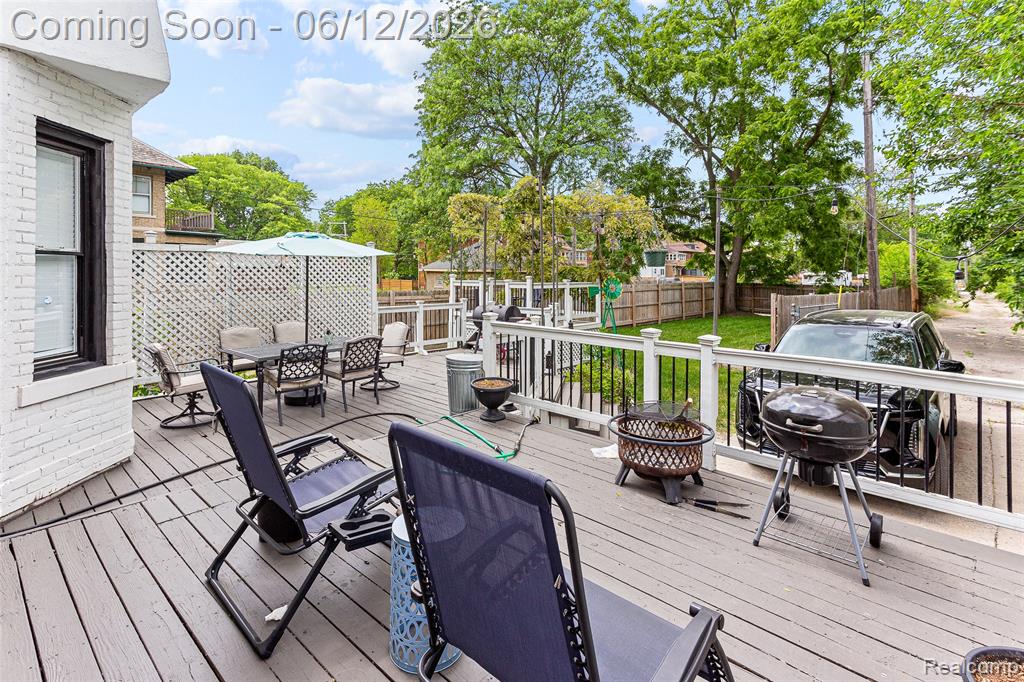 7641 La Salle Boulevard, Detroit, MI 48206 — Photo 40