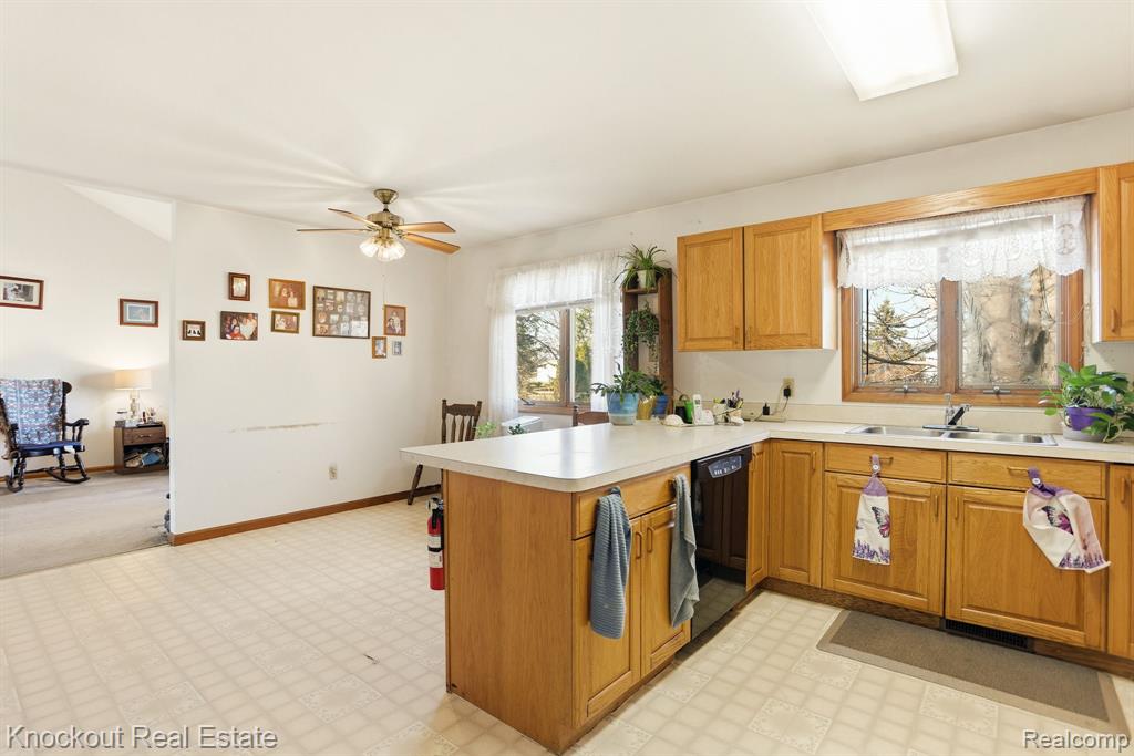 7045 Hospital Road, Freeland, MI 48623 — Photo 16