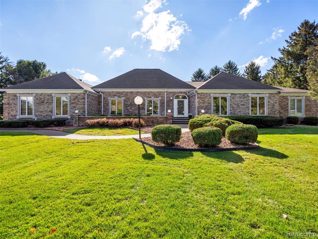 4227 Newcastle Drive, Clarkston, MI 48348 — Photo 78