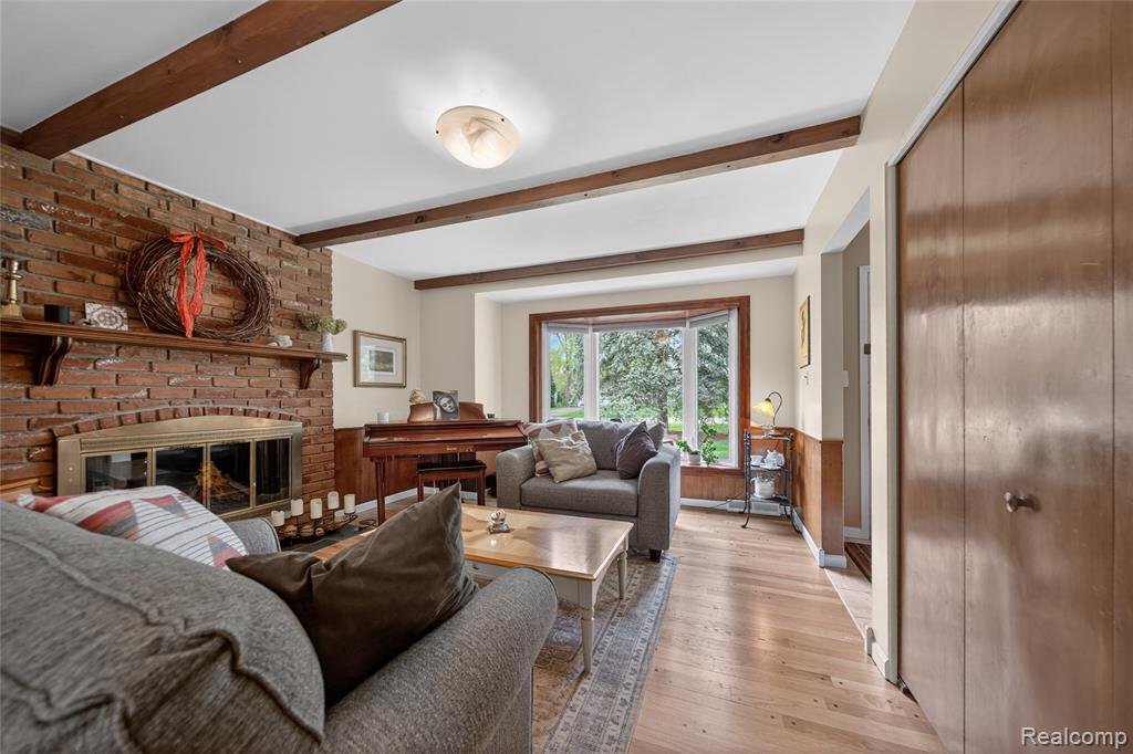 3560 Beach Road, Troy, MI 48084 — Photo 15