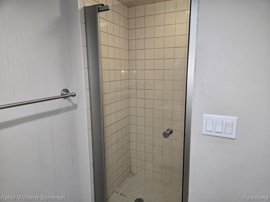 41314 Wessel Drive, Sterling Heights, MI 48313 — Photo 40