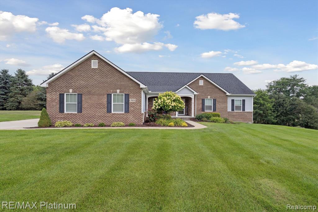 7623 Tipperary Trail, Fenton, MI 48430 — Photo 7
