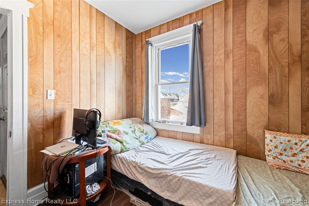 3321 Holbrook Street, Hamtramck, MI 48212 — Photo 35