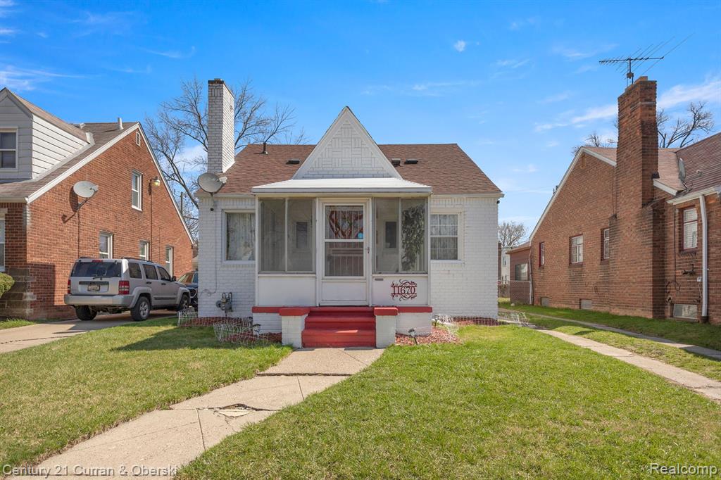 11670 MARLOWE Street, Detroit, MI 48227