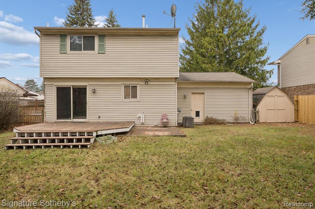 4254 Halkirk Drive, Waterford, MI — Photo 34