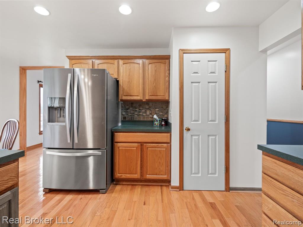 7265 Wood Pointe Drive, Almont, MI 48003 — Photo 8