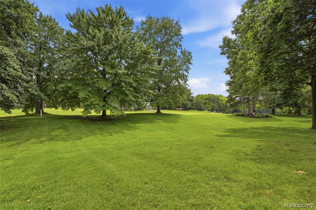 4782 Pine Eagles Drive, 12, Brighton, MI 48116 — Photo 31