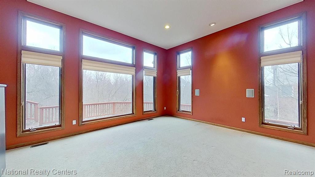 4392 STONEVIEW Drive, West Bloomfield, MI — Photo 33