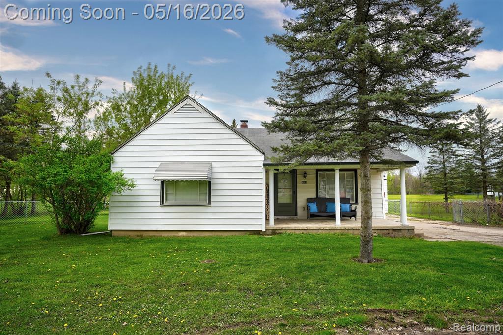 6383 Lapeer Road, Burton, MI 48509 — Photo 2