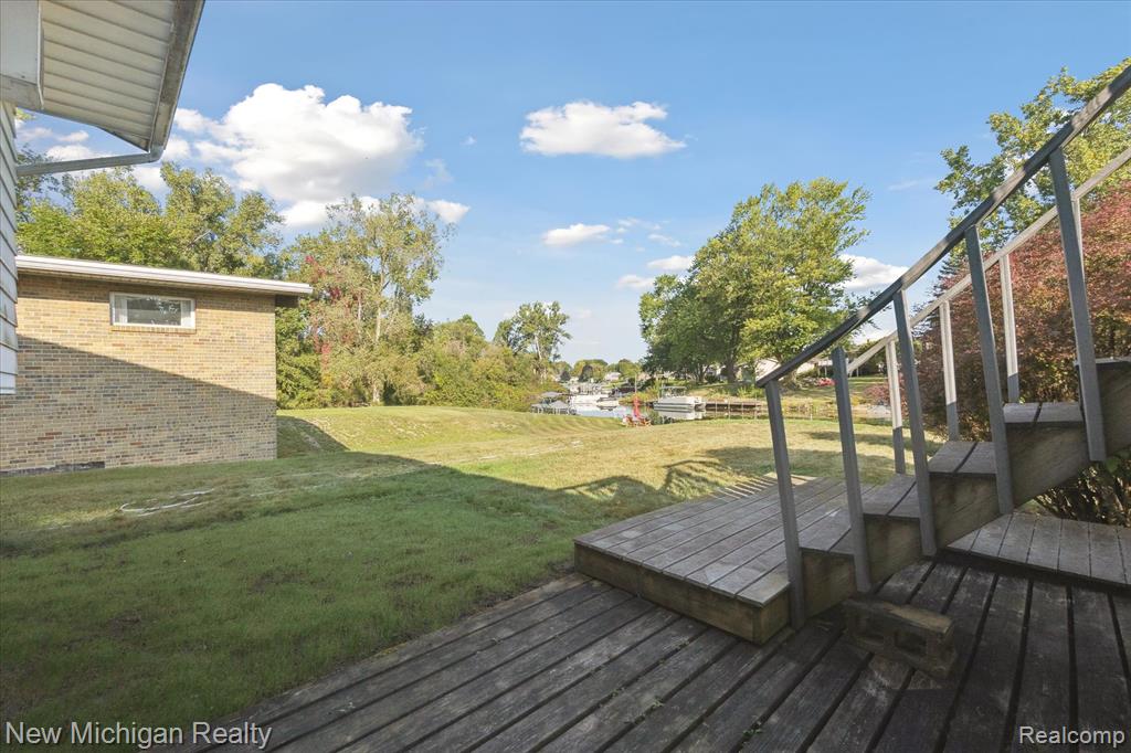 4272 Owen Road, Fenton, MI 48430 — Photo 36