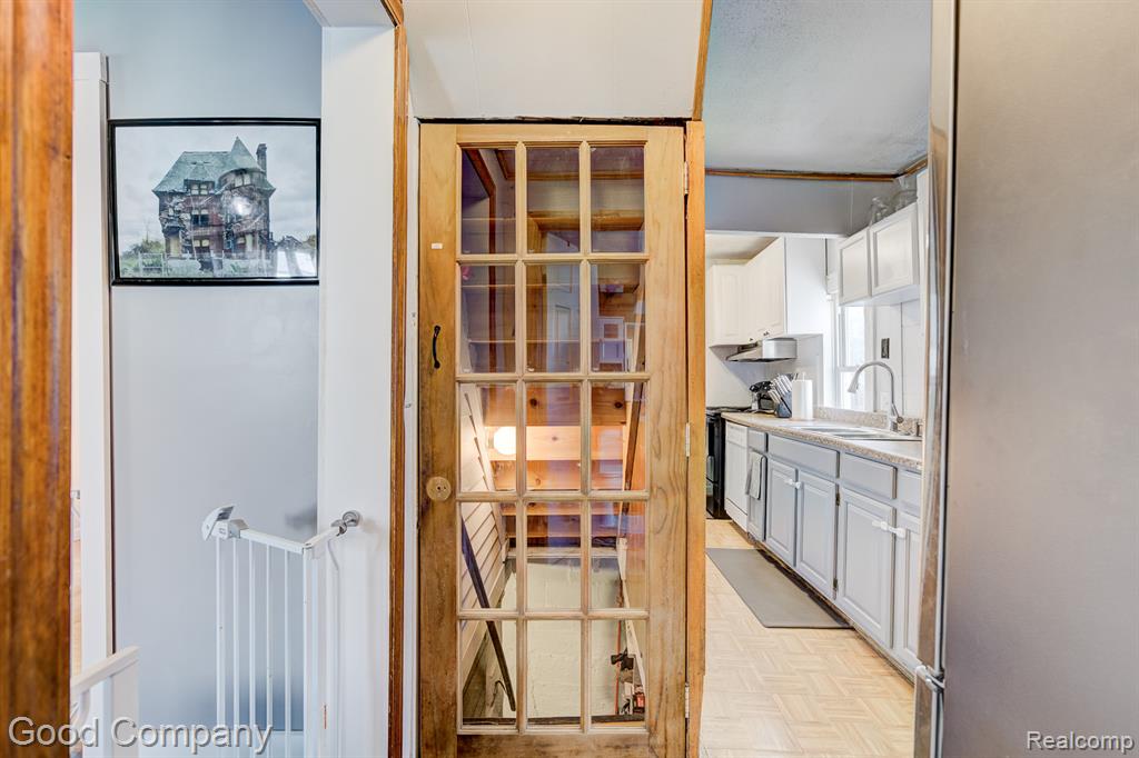 3939 Casmere Street, Detroit, MI 48212 — Photo 9