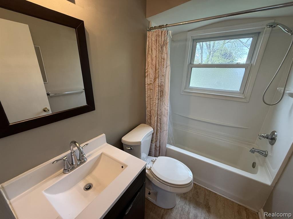 24414 W Chicago, Redford, MI 48239 — Photo 10