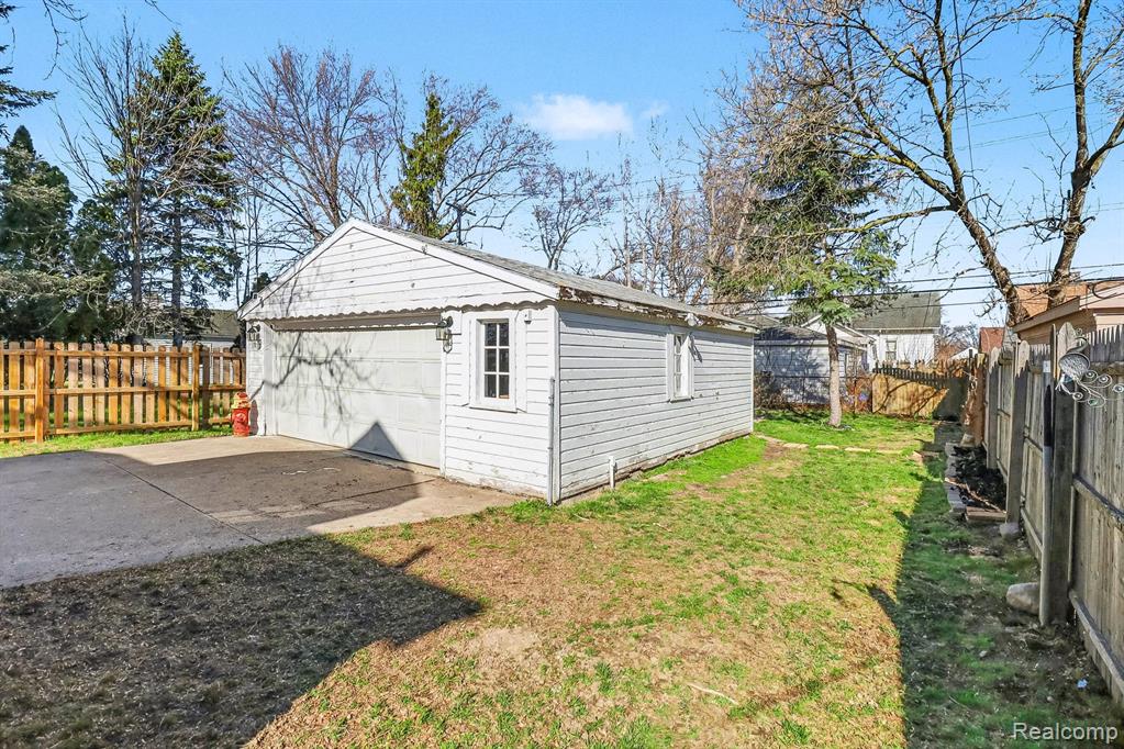 22028 Donald Avenue, Eastpointe, MI 48021 — Photo 21