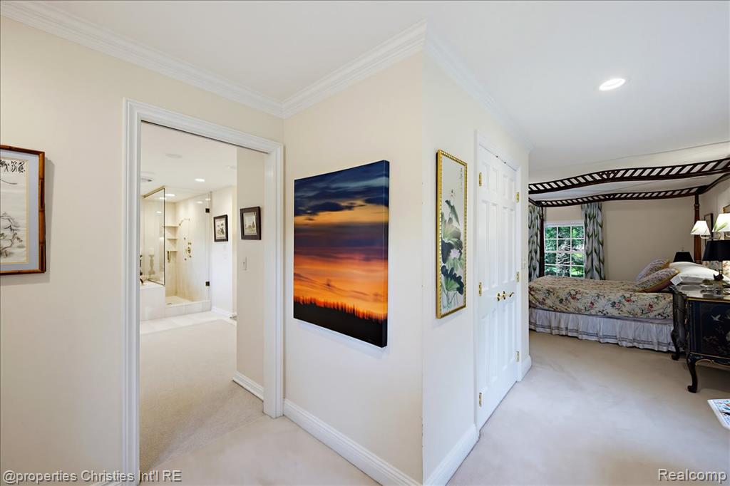 950 E Glengarry Circle, Bloomfield Hills, MI 48301 — Photo 31
