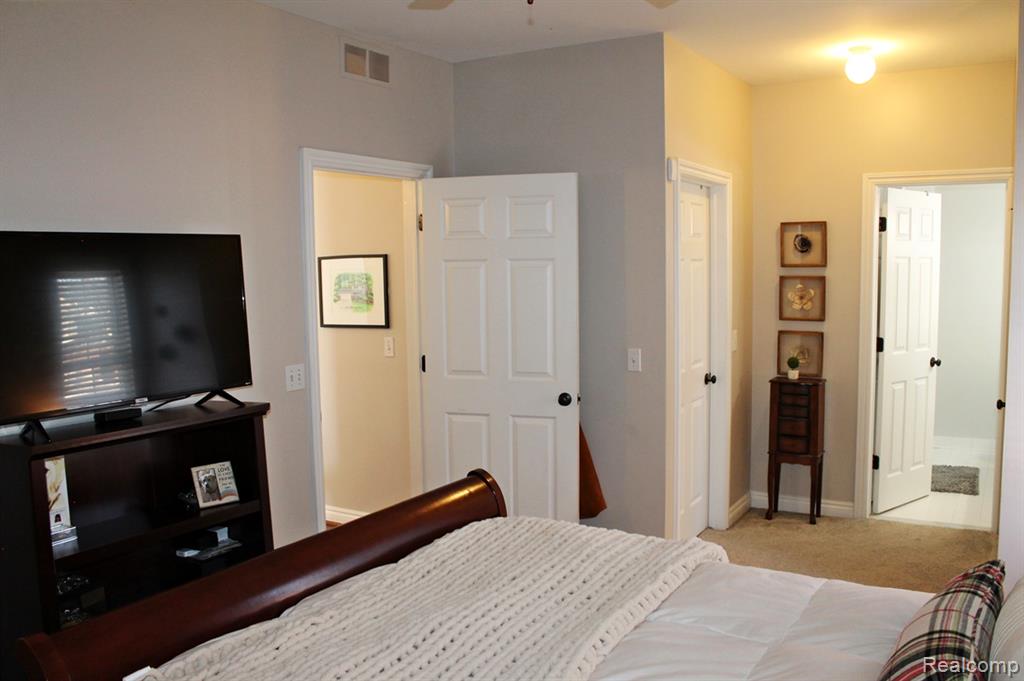 45679 N Stonewood Road, 58, Canton, MI 48187 — Photo 29