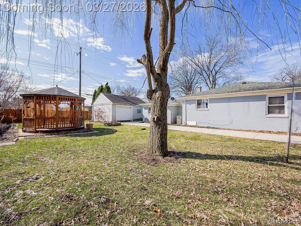 115 W Elza Avenue, Hazel Park, MI 48030 — Photo 24